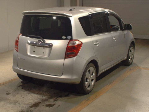 2005 Toyota Ractis NCP100[1]