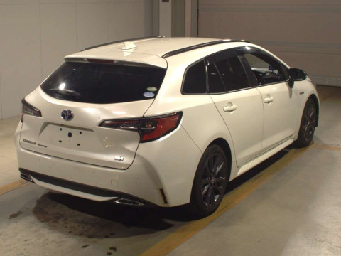 2019 Toyota Corolla Touring Wagon ZWE211W[1]