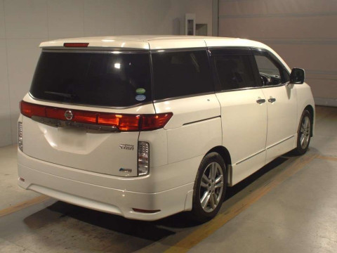 2013 Nissan Elgrand TE52[1]