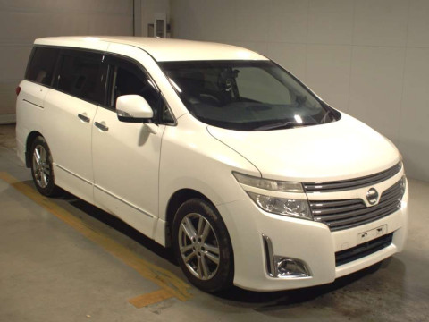 2013 Nissan Elgrand TE52[2]