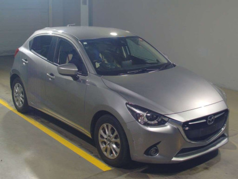 2014 Mazda Demio DJ3FS[2]