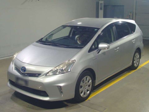 2014 Toyota Prius alpha ZVW41W[0]