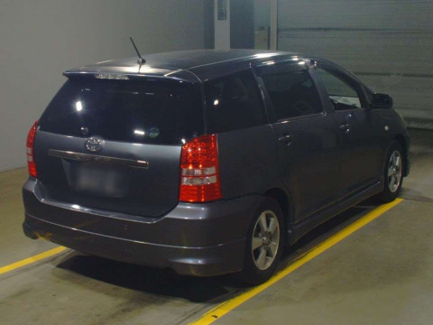 2004 Toyota Wish ZNE10G[1]