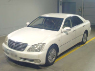 2005 Toyota Crown