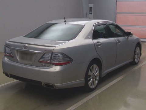 2008 Toyota Crown Hybrid GWS204[1]