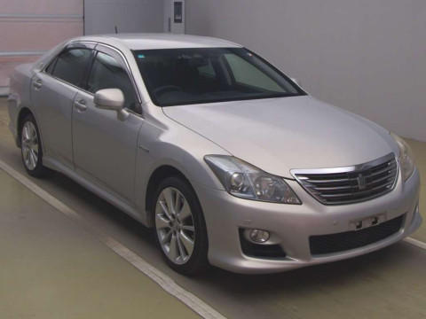 2008 Toyota Crown Hybrid GWS204[2]