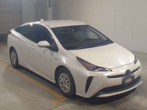 2019 Toyota Prius ZVW51[2]