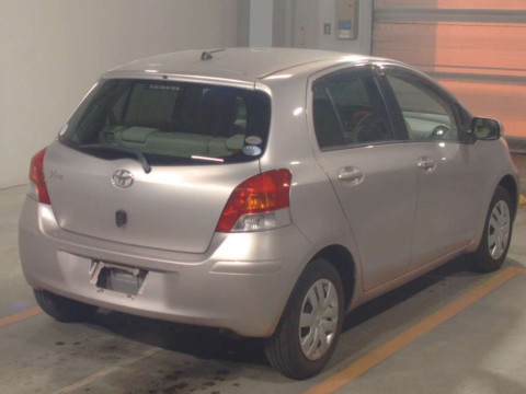 2009 Toyota Vitz SCP90[1]