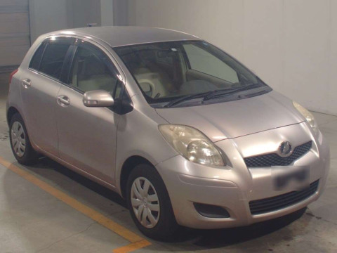 2009 Toyota Vitz SCP90[2]