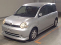 2005 Toyota Sienta