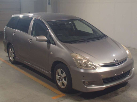 2007 Toyota Wish ZNE10G[2]