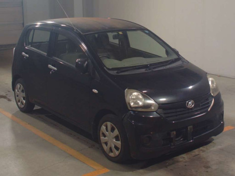 2013 Daihatsu Mira es LA300S[2]