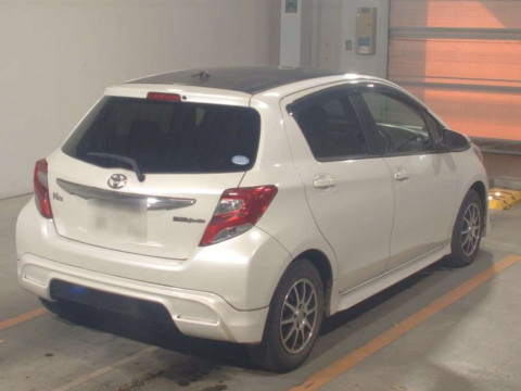 2016 Toyota Vitz NSP130[1]