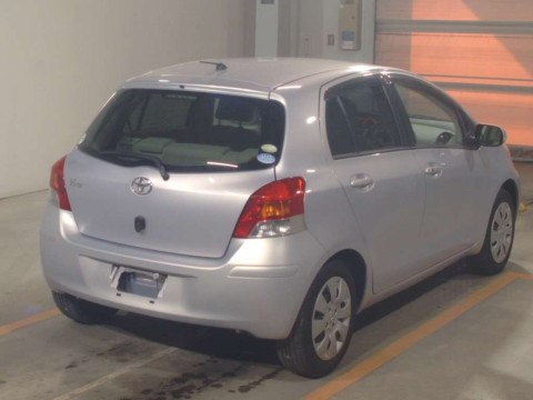 2010 Toyota Vitz SCP90[1]