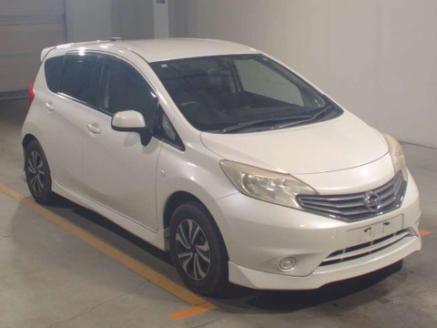 2013 Nissan Note E12[2]