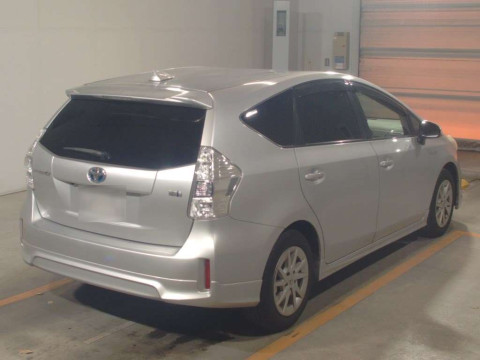 2012 Toyota Prius alpha ZVW40W[1]