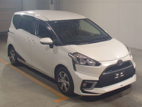 2016 Toyota Sienta NSP170G[2]