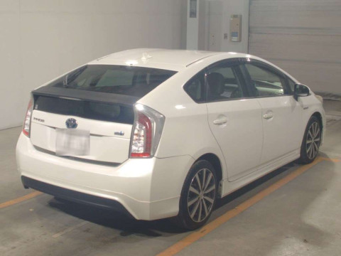 2012 Toyota Prius ZVW30[1]