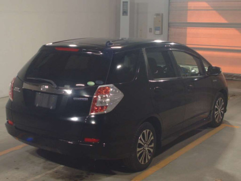 2014 Honda Fit Shuttle Hybrid GP2[1]