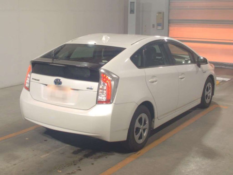 2013 Toyota Prius ZVW30[1]