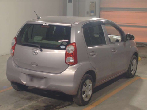 2010 Toyota Passo NGC30[1]