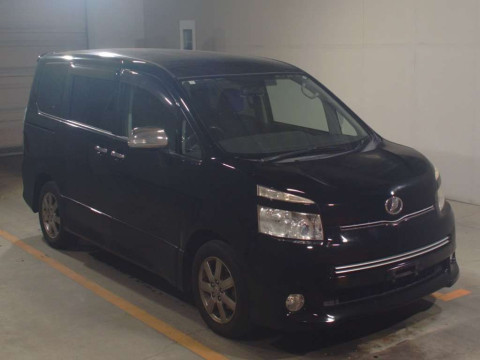 2009 Toyota Voxy ZRR70W[2]