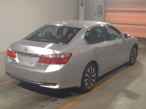 2013 Honda Accord Hybrid CR6[1]