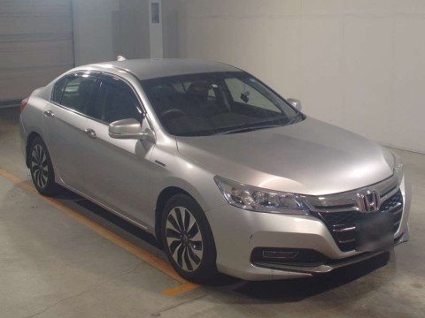 2013 Honda Accord Hybrid CR6[2]