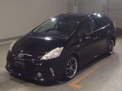 2014 Toyota Prius alpha ZVW41W[0]