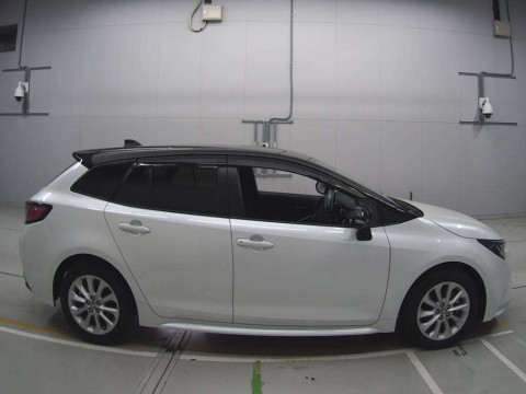 2021 Toyota Corolla Touring Wagon ZWE211W[2]