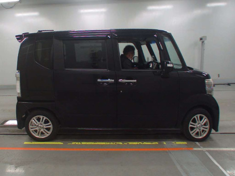 2012 Honda N-BOX CUSTOM JF1[2]