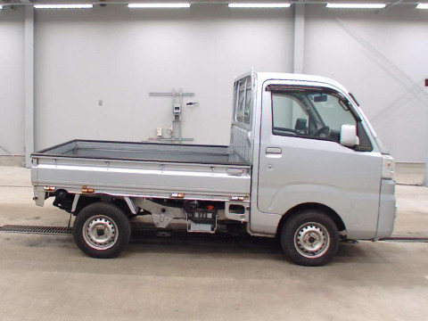 2014 Daihatsu Hijet Truck S510P[2]