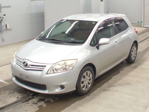 2010 Toyota Auris NZE151H[0]