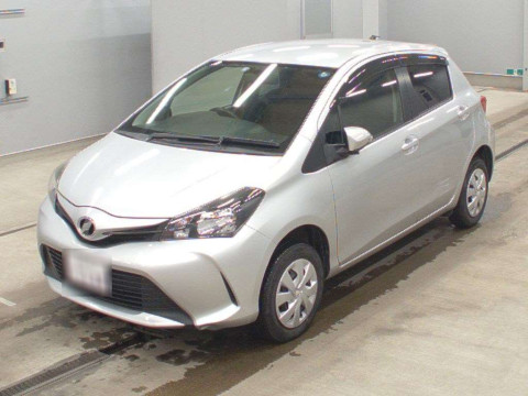 2015 Toyota Vitz NSP135[0]