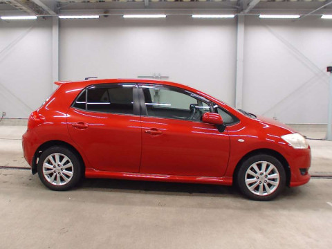 2006 Toyota Auris ZRE154H[2]