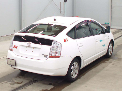 2011 Toyota Prius NHW20[1]