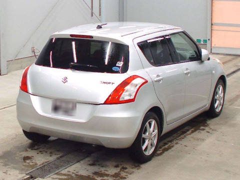 2013 Suzuki Swift ZC72S[1]