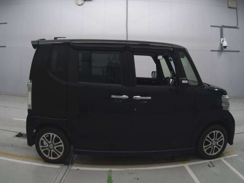 2014 Honda N-BOX CUSTOM JF1[2]