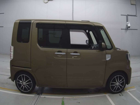 2014 Daihatsu Wake LA700S[2]