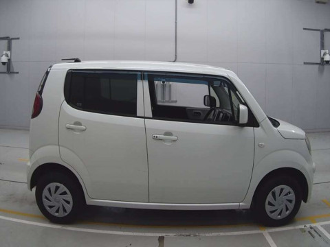 2013 Nissan Moco MG33S[2]