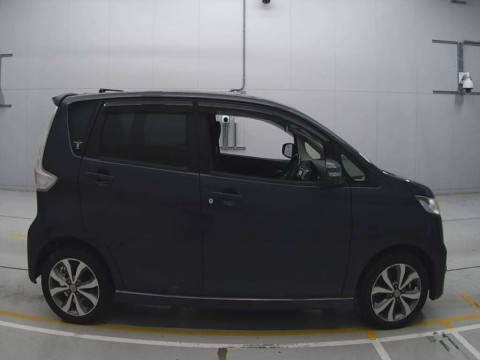 2014 Nissan DAYZ B21W[2]