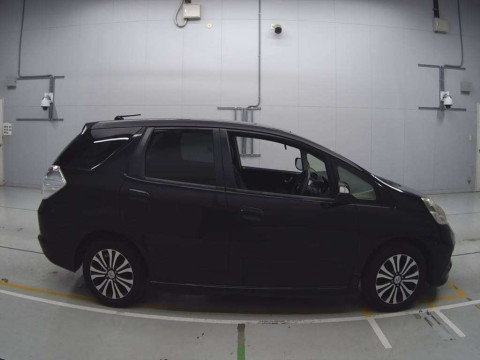 2014 Honda Fit Shuttle GG7[2]