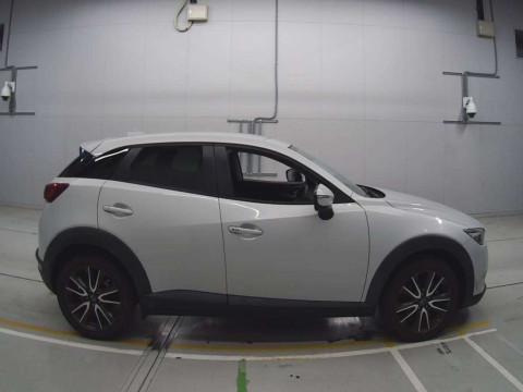 2016 Mazda CX-3 DK5FW[2]