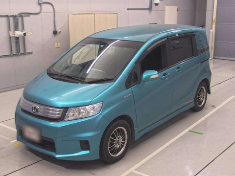 2012 Honda Freed spike hybrid GP3[0]