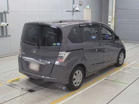 2013 Honda Freed GB3[1]