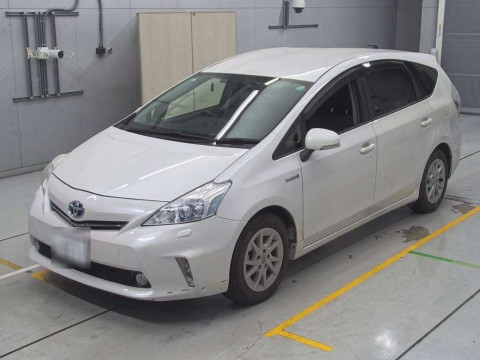 2013 Toyota Prius alpha ZVW40W[0]