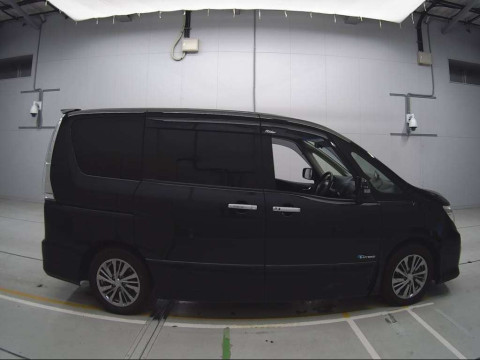 2014 Nissan Serena HC26[2]