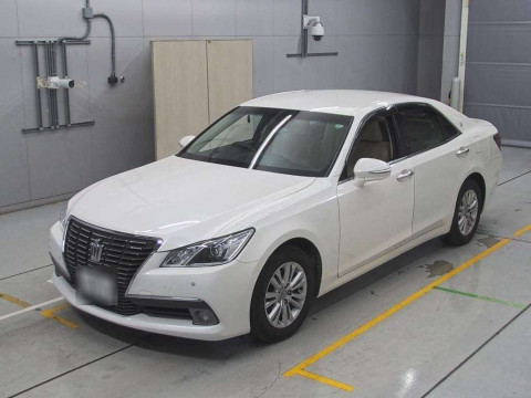 2014 Toyota Crown GRS210[0]