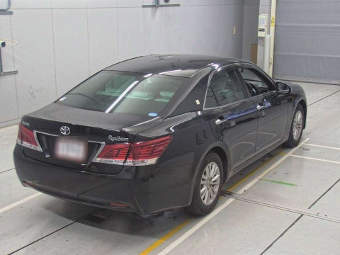 2015 Toyota Crown GRS210[1]