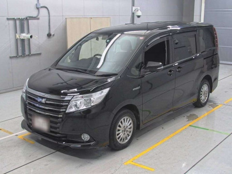 2015 Toyota Noah ZWR80G[0]